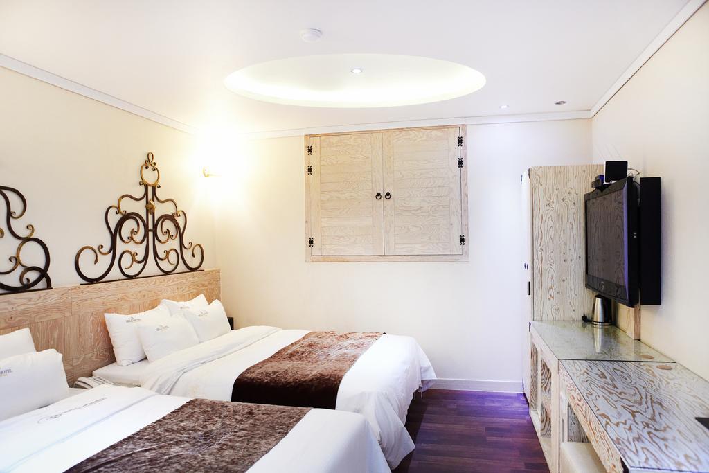 Bell Hotel Hwaseong Bagian luar foto