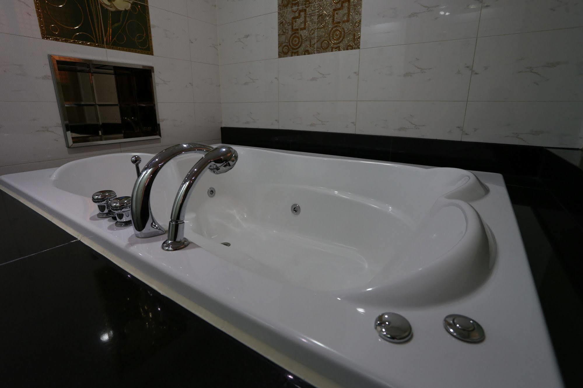 Bell Hotel Hwaseong Bagian luar foto