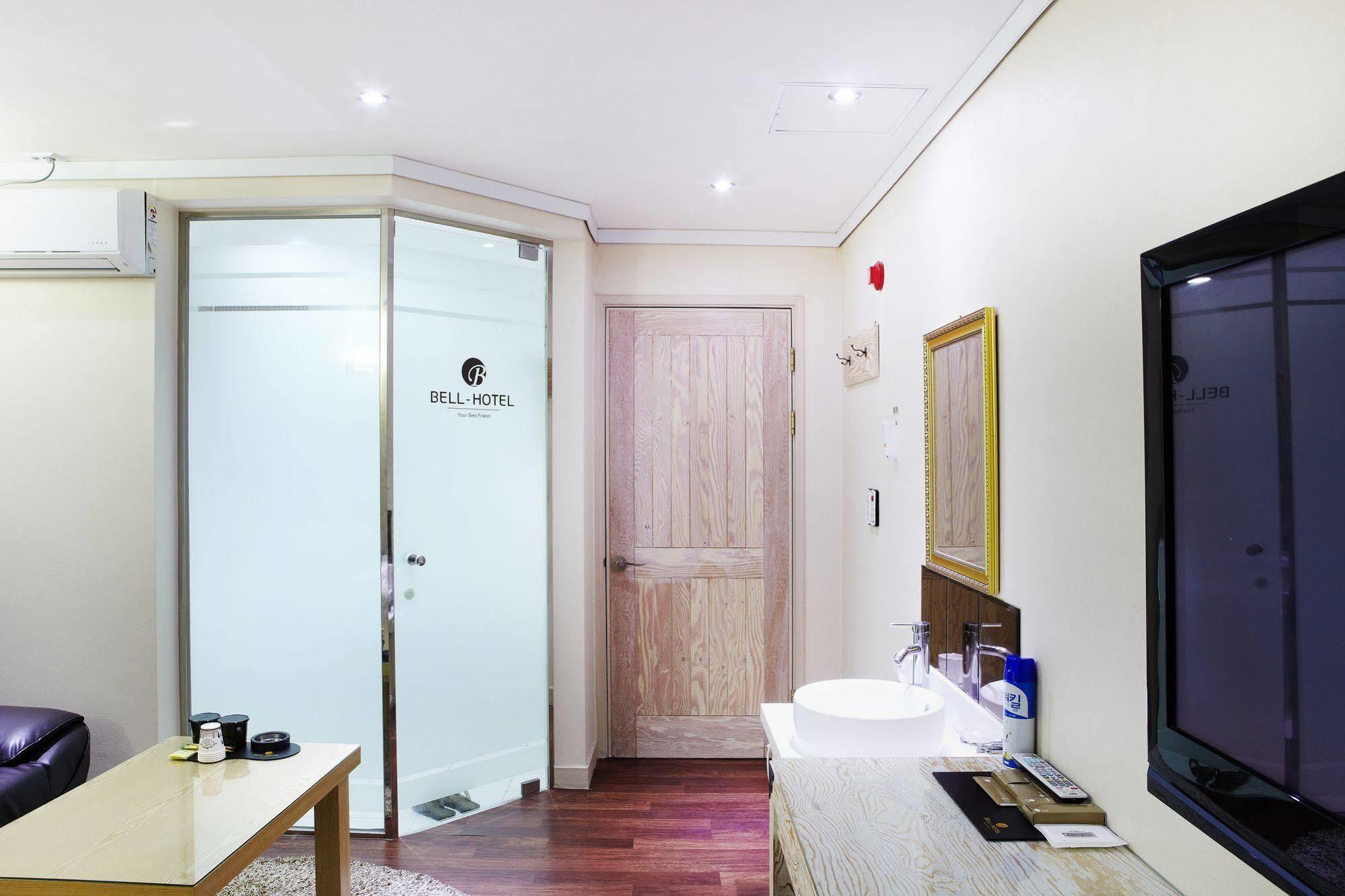 Bell Hotel Hwaseong Bagian luar foto